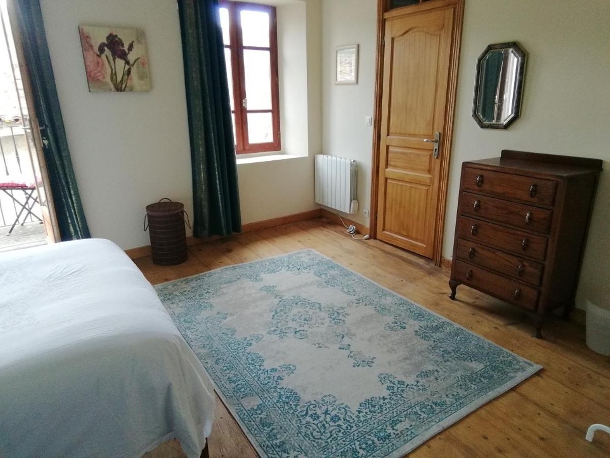 Aux Douces Nuits De Rivel Bed & Breakfast Luaran gambar